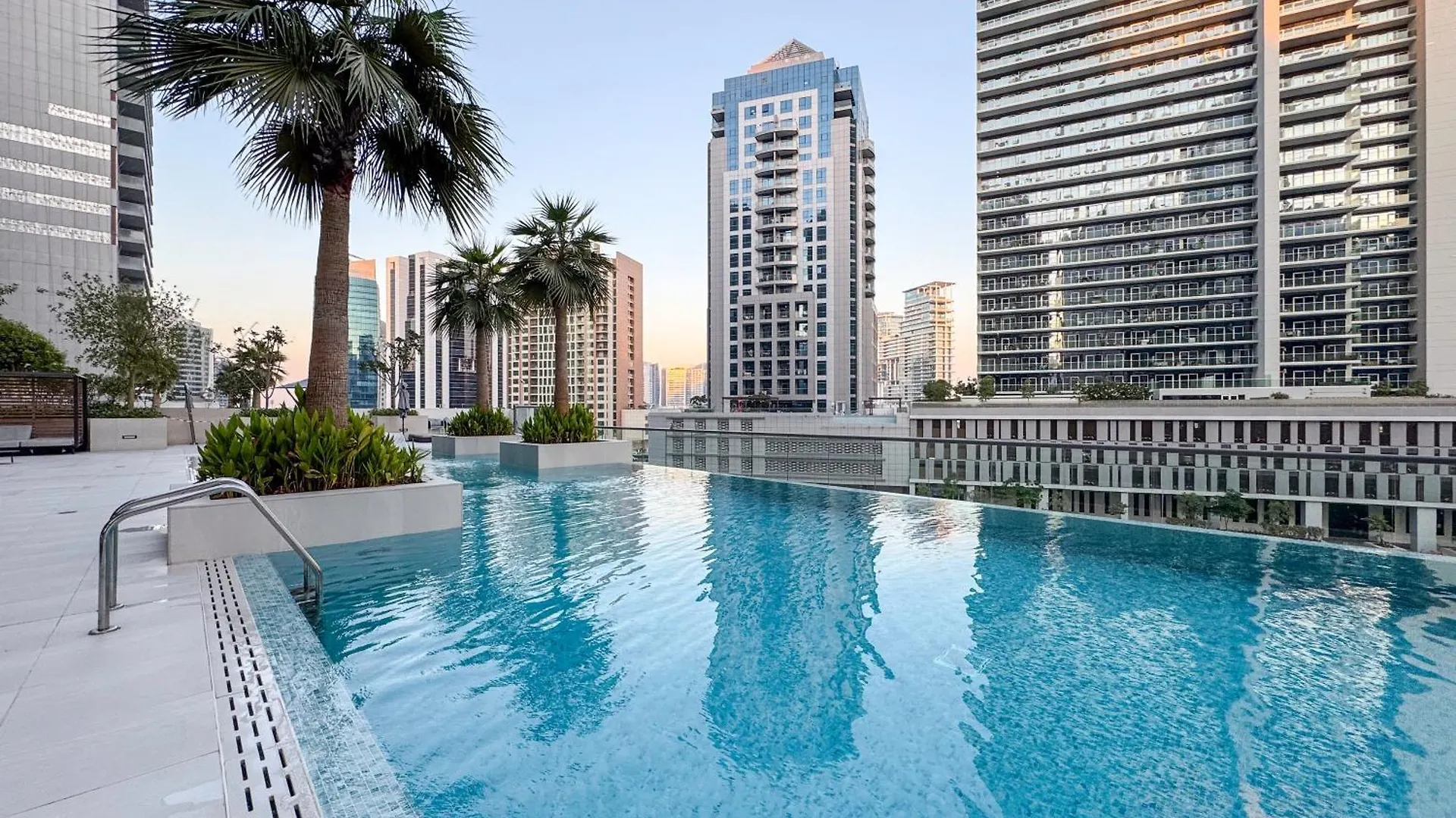 Stylish Studio Walk To Dubai Mall & Burj Khalifa