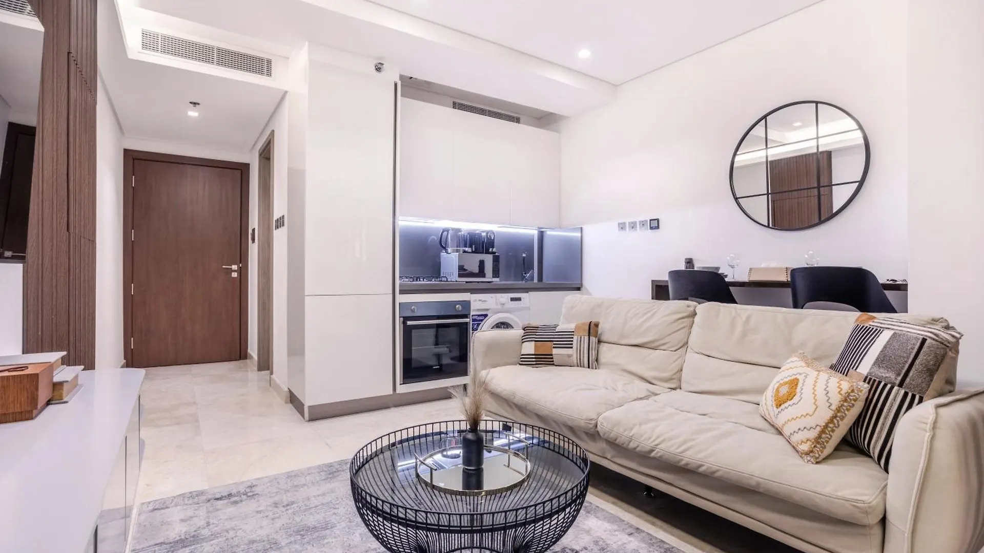 Apartment Stylish Studio Walk To Dubai Mall & Burj Khalifa